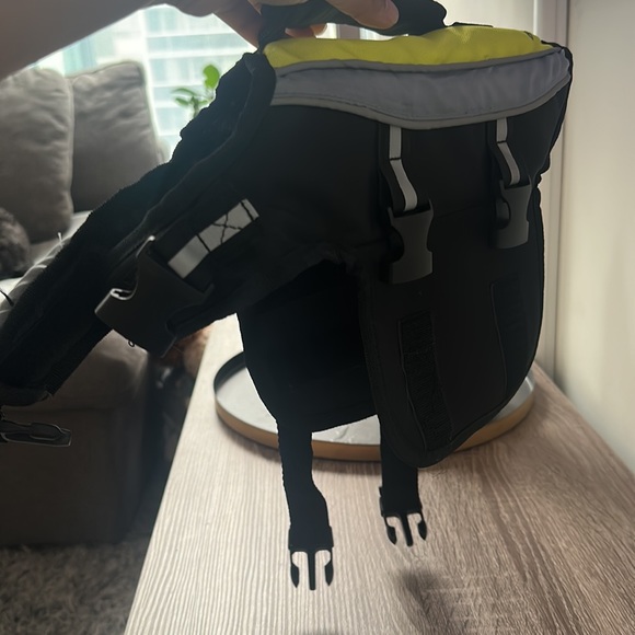 Dog life jacket small - Picture 2 of 3